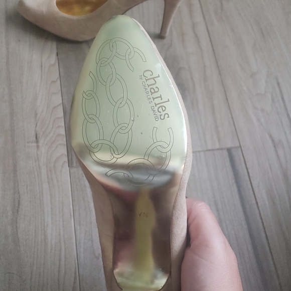 Charles David real suede tan heels - Picture 3 of 4